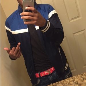 Meet your Posher, Robert